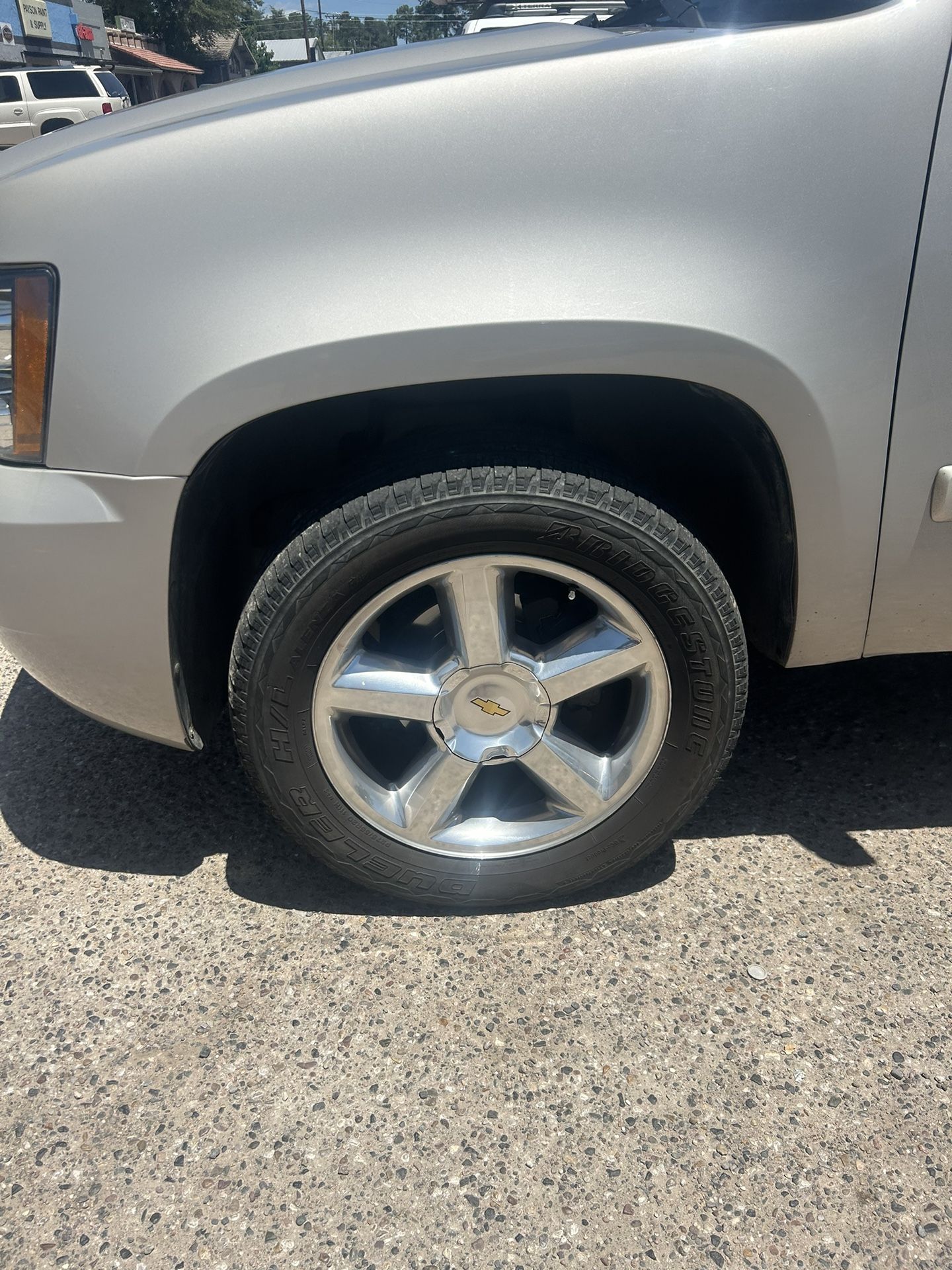 Chevy Tahoe 20”wheels