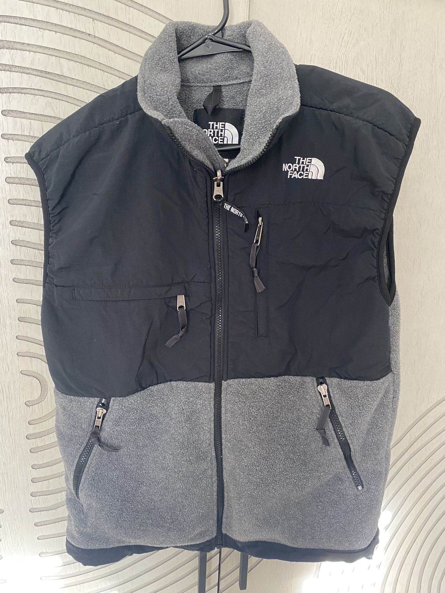 Men’s The North Face Fleece Vest Grey & Black Size Small