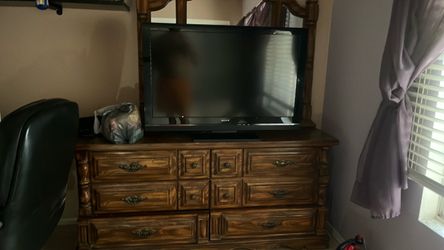 Bedroom dresser with mirror