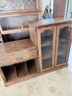 Entertainment center
