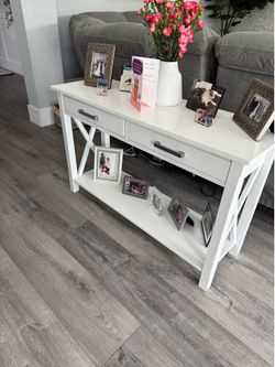 Console table