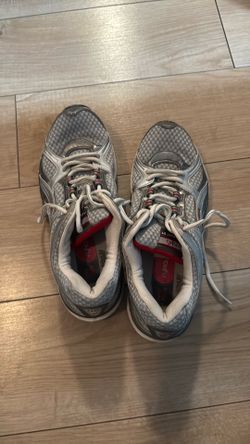 Ryka Women’s size 10 or it can be boys 8-1/2