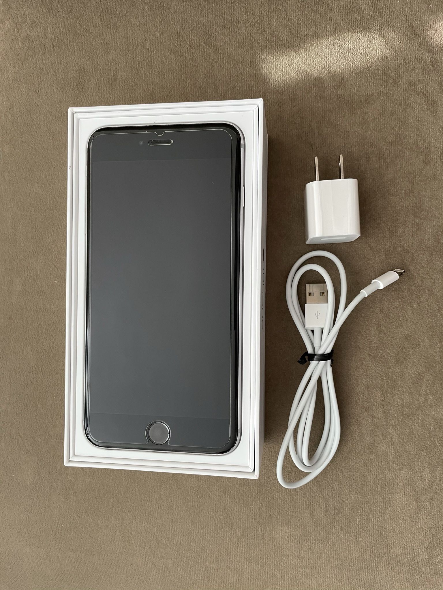 iPhone 6 Plus 64g (Unlocked)