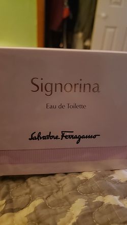 Signorina womens Perfume