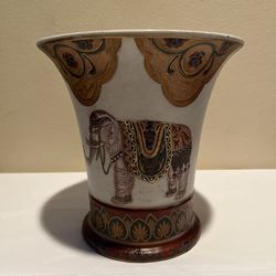 Vintage Elephant-Decorated Ceramic Vase 8.5”H x 8”D