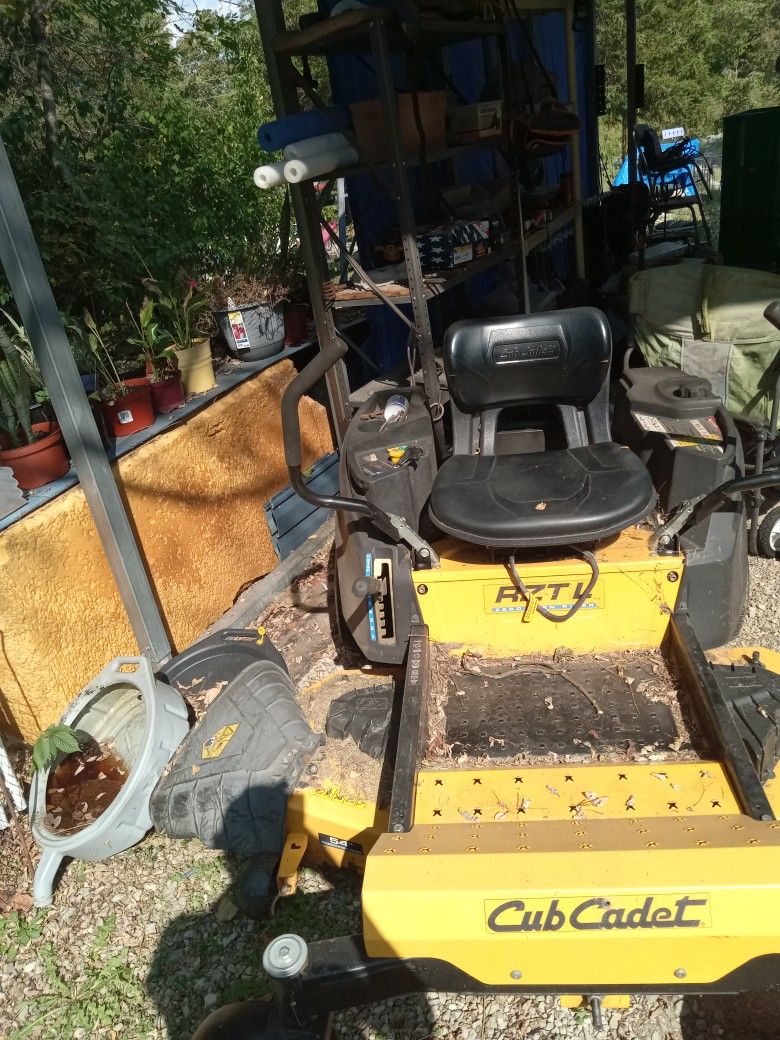 Cub Cadet RZTL Zero Turn Mower