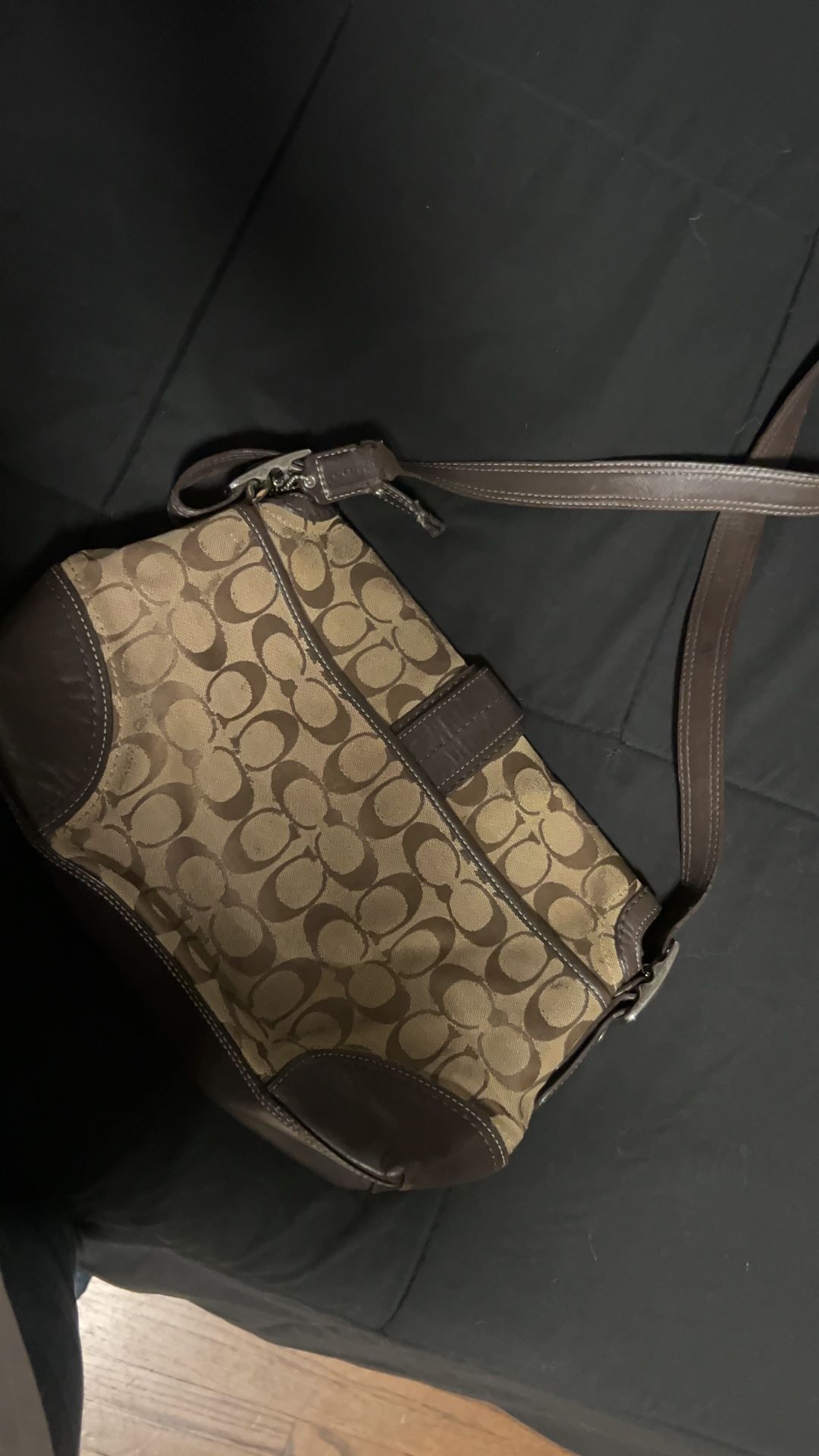 バッグ vintage coach signature shoulderbag Vintage Coach Signature Brown Flap Shoulder Bag — Authentic