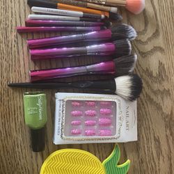 Makeup Brushes Nail Polish And Brush Cleaner