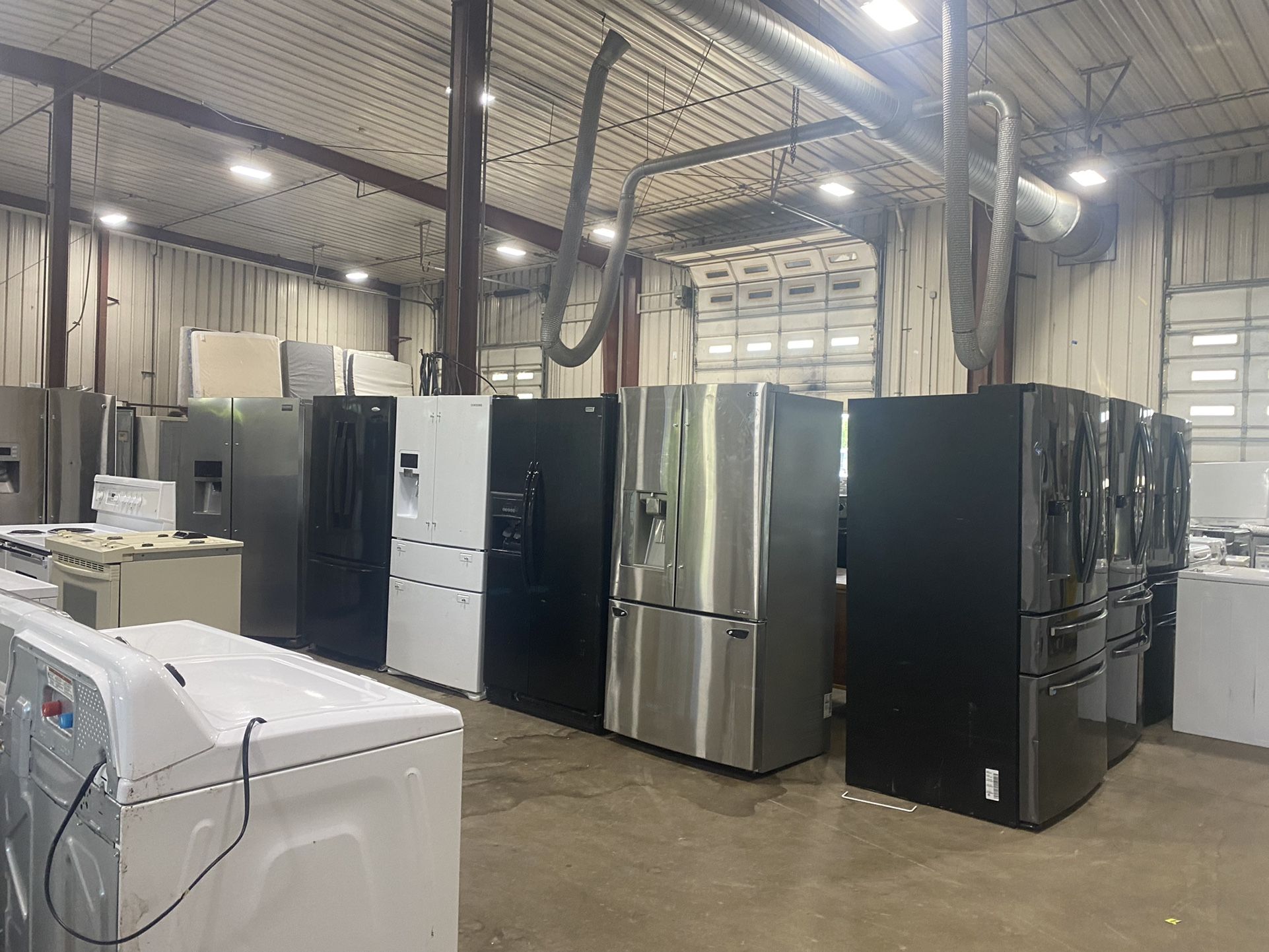 Bundles Refrigerator Stove Microwave Dishwasher Washer And Dryers For $1600