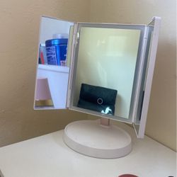 Chargeable Light Vanity Mirror 