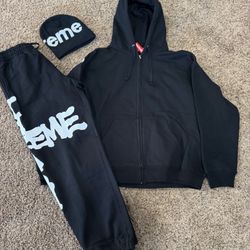 Supreme Hoodie