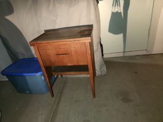 Sewing machine table/cabinet