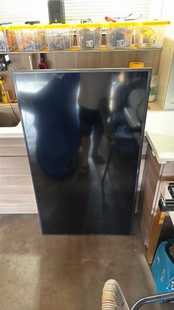 Samsung 58” tv with remote