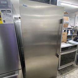 Stainless Steel 33” Upright Freezer Column Frigidaire Professional