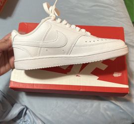 Nike Women's Shoes Size 7