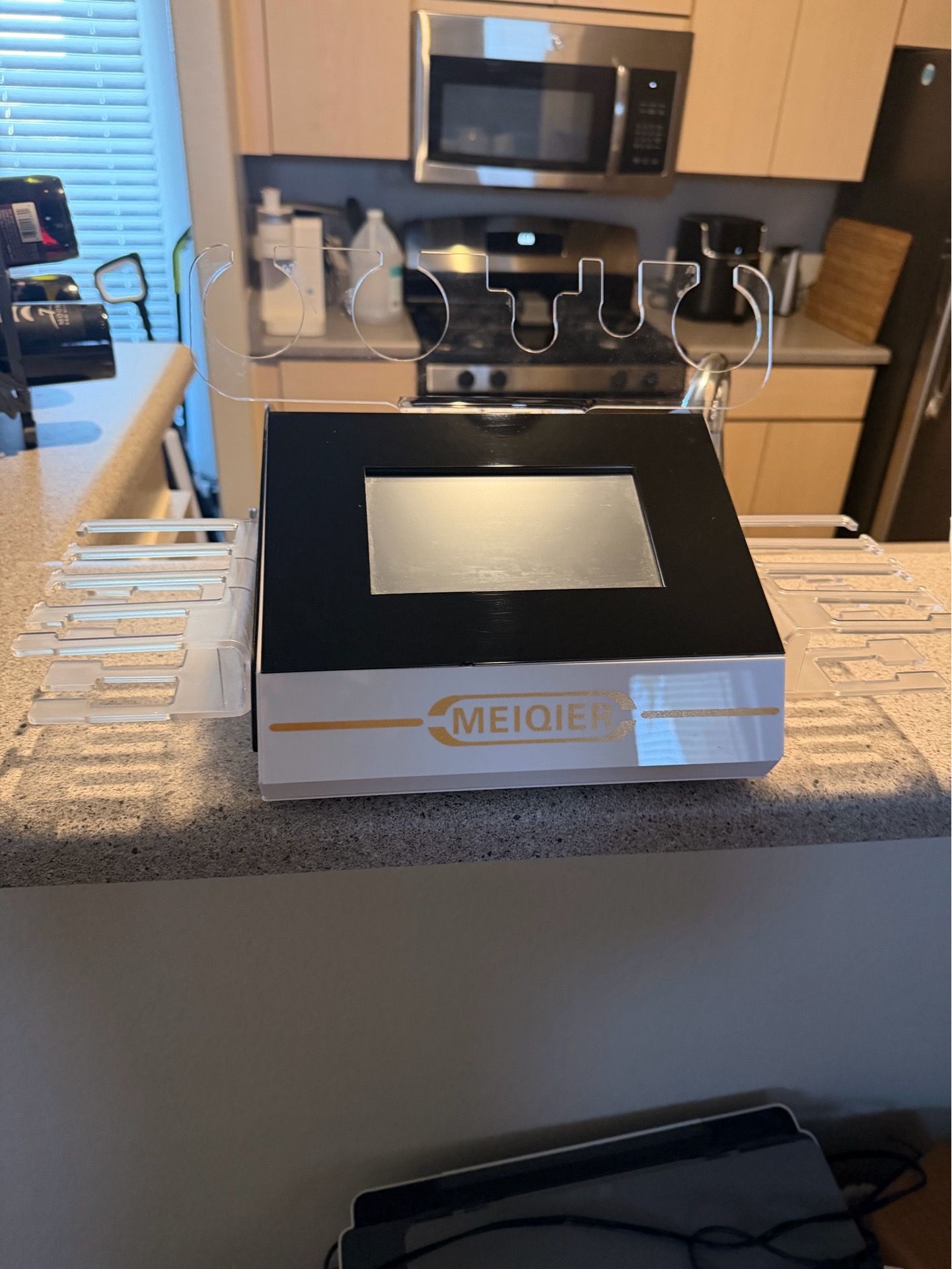 Body cavitation machine