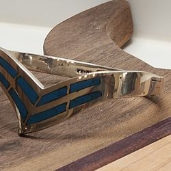 Native .925 Beautiful Inlaid Lined Turquoise