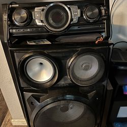 Samsung Stereo System Giga Sound Bluetooth Connection 