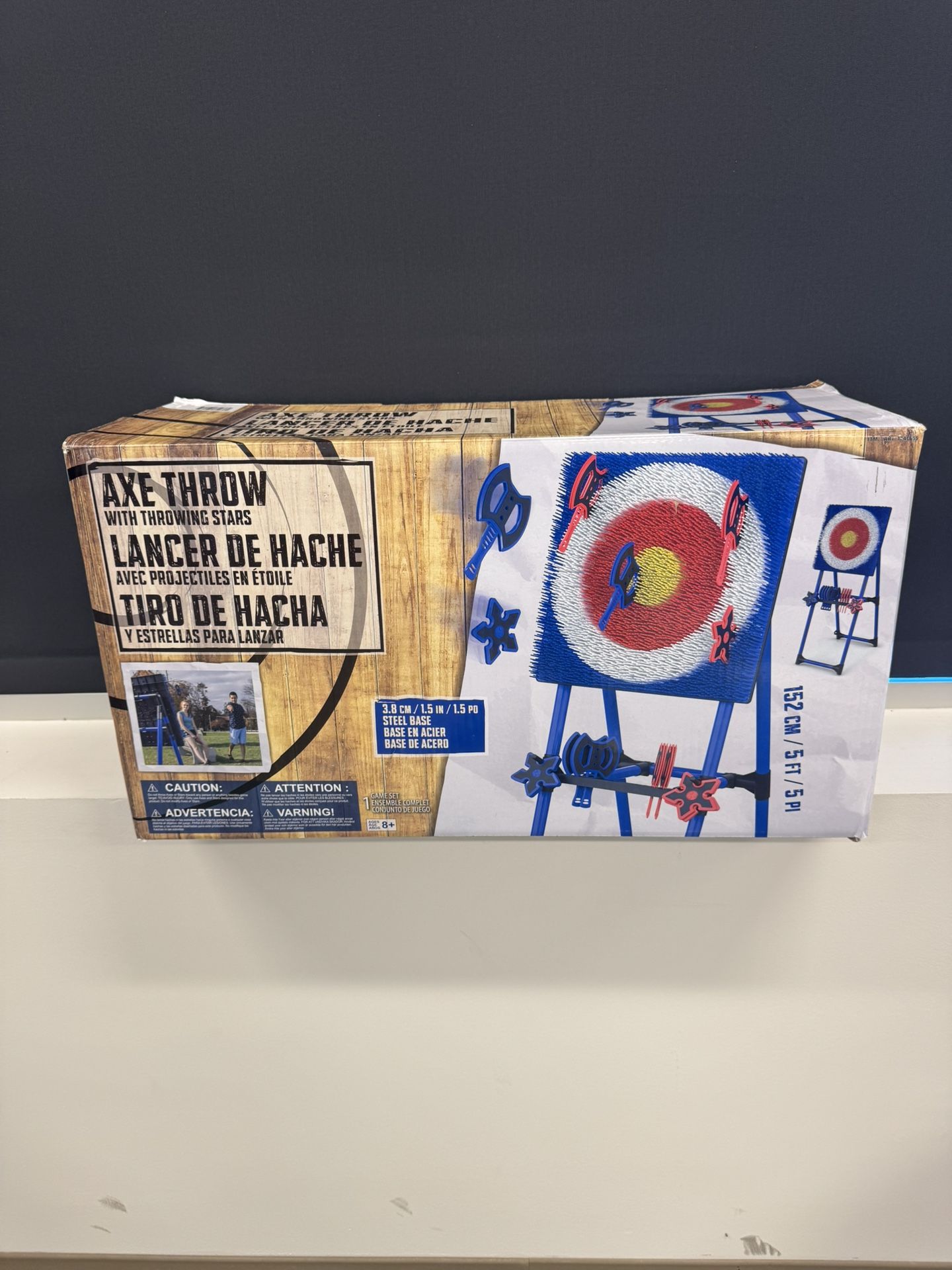 NEW - AXE THROW SET