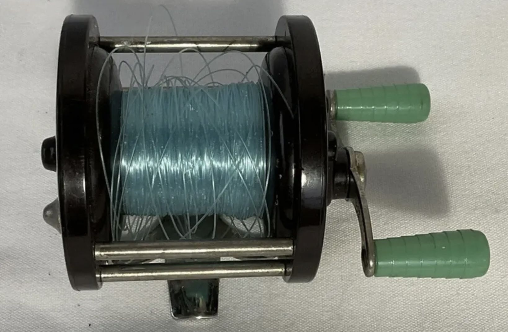 Vintage Penn No. 77 Sea Hawk Saltwater Fishing Reel