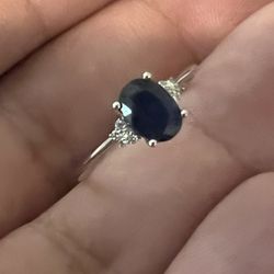 14k white gold natural sapphire and diamond ring