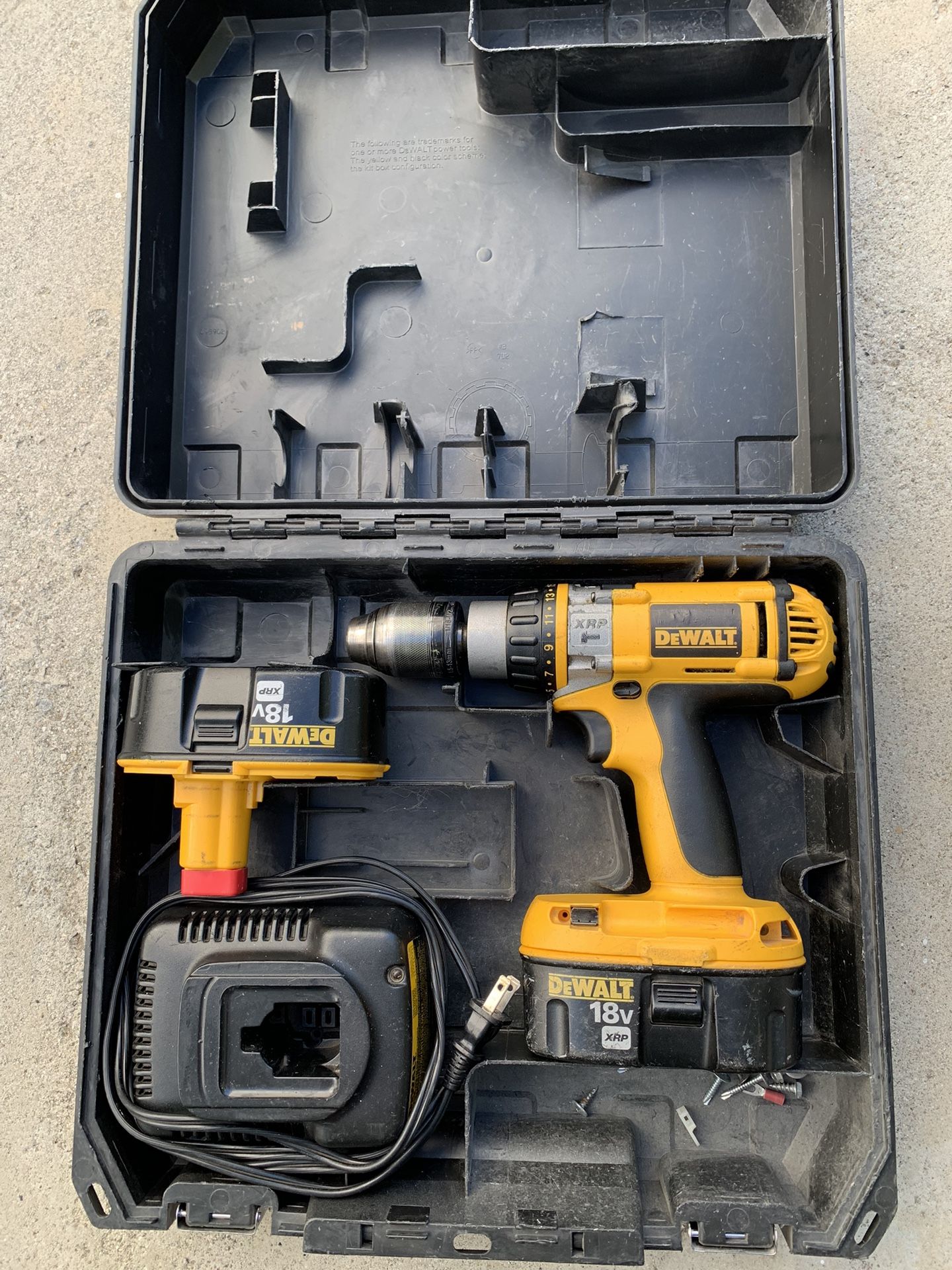 DeWalt XRP 18V Hammer Drill