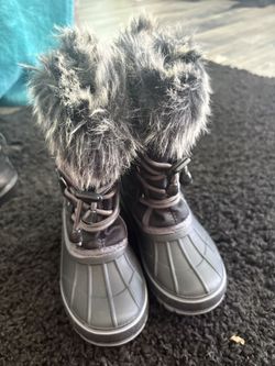 Kids Snow Boots Never Worn 