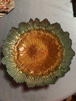 Beautiful sunburst bowl/tray