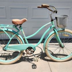 Ready To Ride Huffy 26" Nel Lusso Cruiser Bike in light blue/seafoam Green