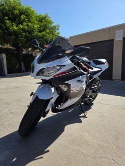 2014 Kawasaki Ninja 300 (non-ABS)
