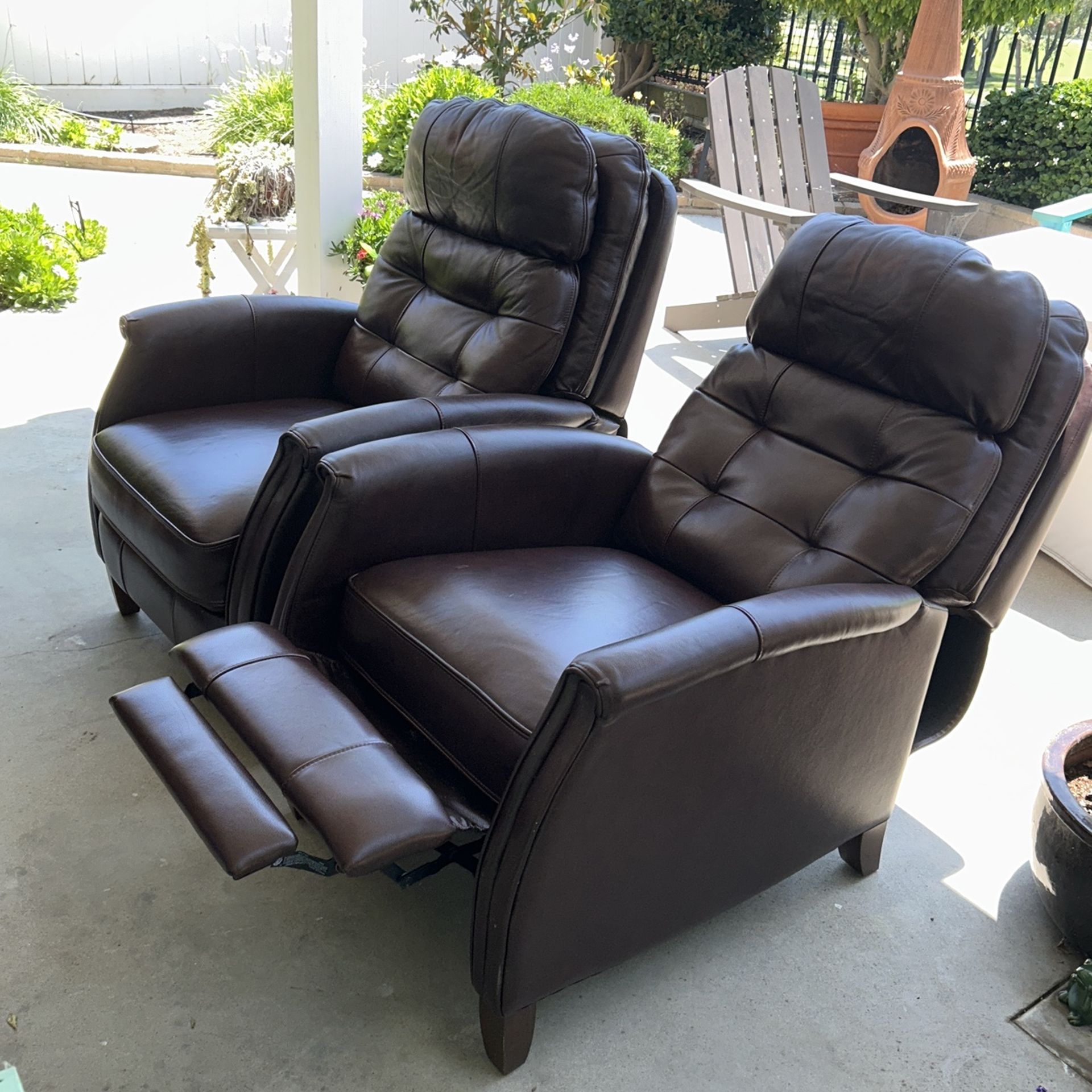 2 Reclining Chairs