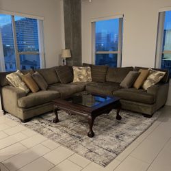 Sectional Couch - Cindy Crawford