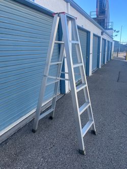 Aluminum ladder