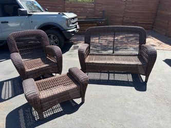 Outdoor Wicker Patio Furniture Set