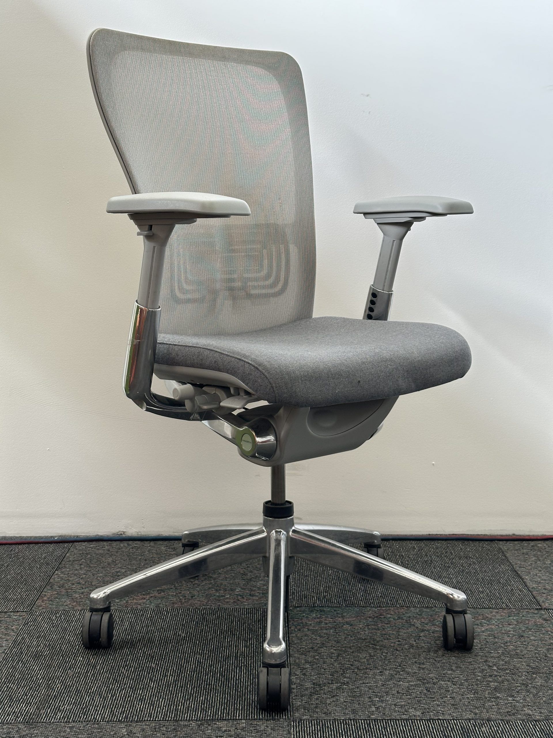 Haworth Zody Task Chair (Chrome/Dark Grey)