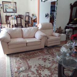 Love Seat And Recliner 