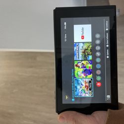 Nintendo Switch (pre-downloaded Games)