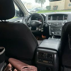 2017 Nissan Pathfinder