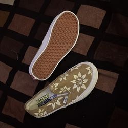 Girls shoes
