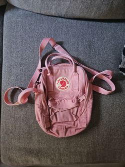 Fjallraven Kanken bag