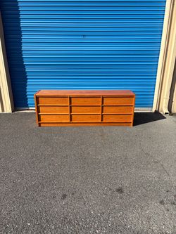 Mid Century Modern Vintage Teak 9 Drawer Dresser
