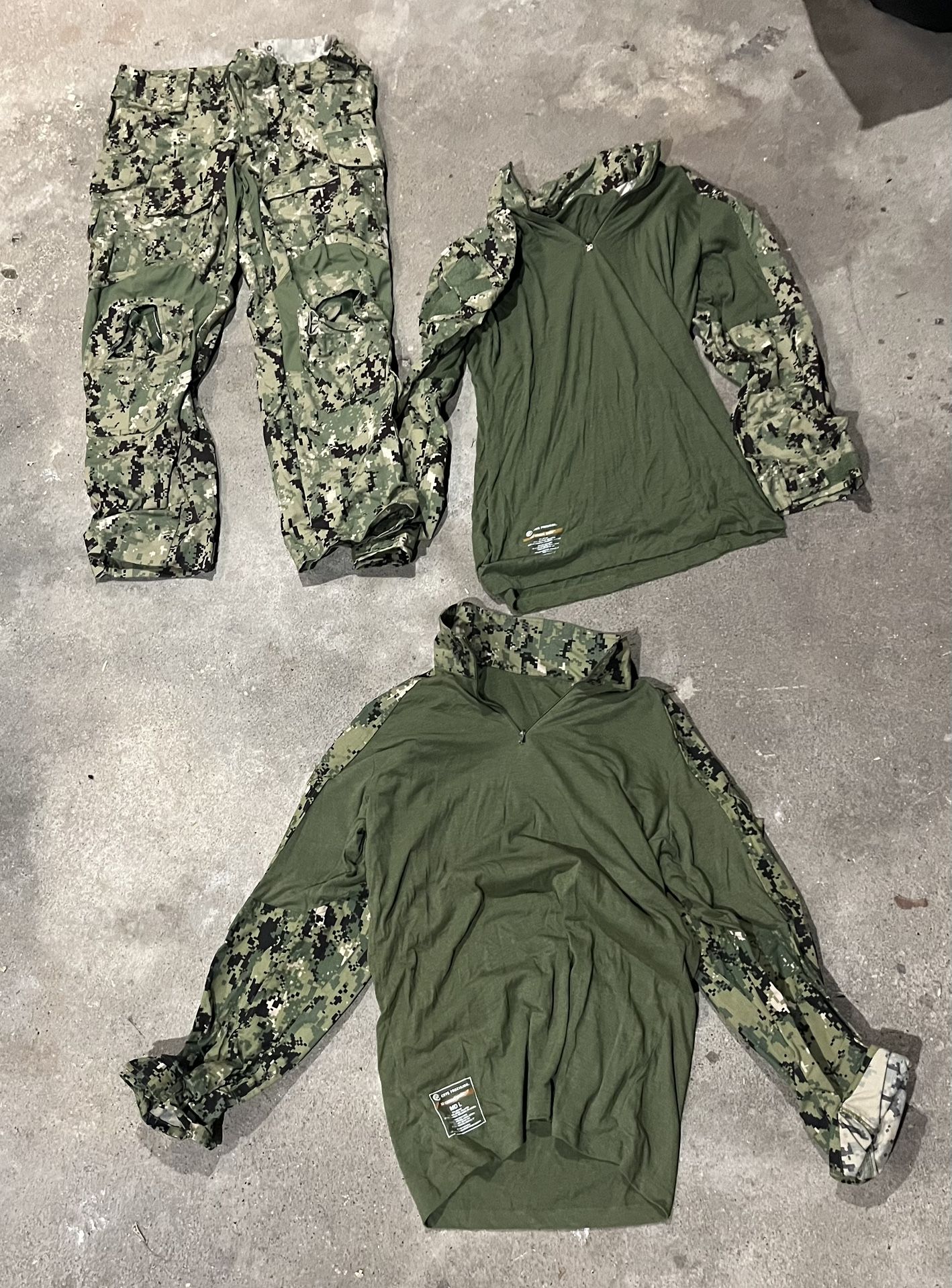 AOR2 G3 Crye Combat Top And Pants