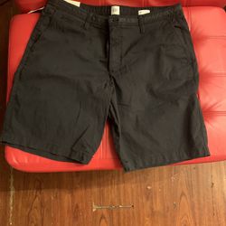 Brand NEW Men’s size :36 OLD NAVY Shorts 
