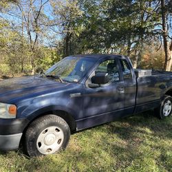 2005 Ford E-150