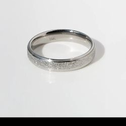 18k White Gold Wedding Band Mens Or Women's 
