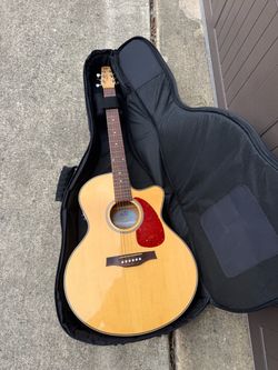 Seagull Performer Acoustic Electric Guitar