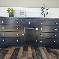 Solid Wood Dresser KINCAID A La-z-Boy-Company 