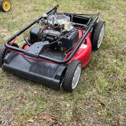 Troy Bilt Lawnmower (FOR PARTS