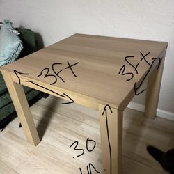 Dining Table- 4 seater 