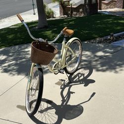 Woman’s Beach Cruiser Bike